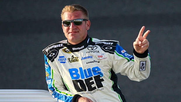130708152019-clint-bowyer-single-image-cut.jpg